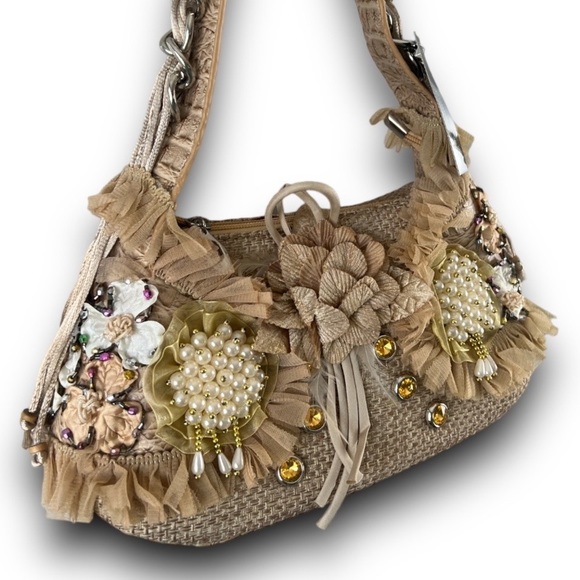 Elegant Floral Embellished Beige & Tan Handbag NWT - Picture 13 of 13